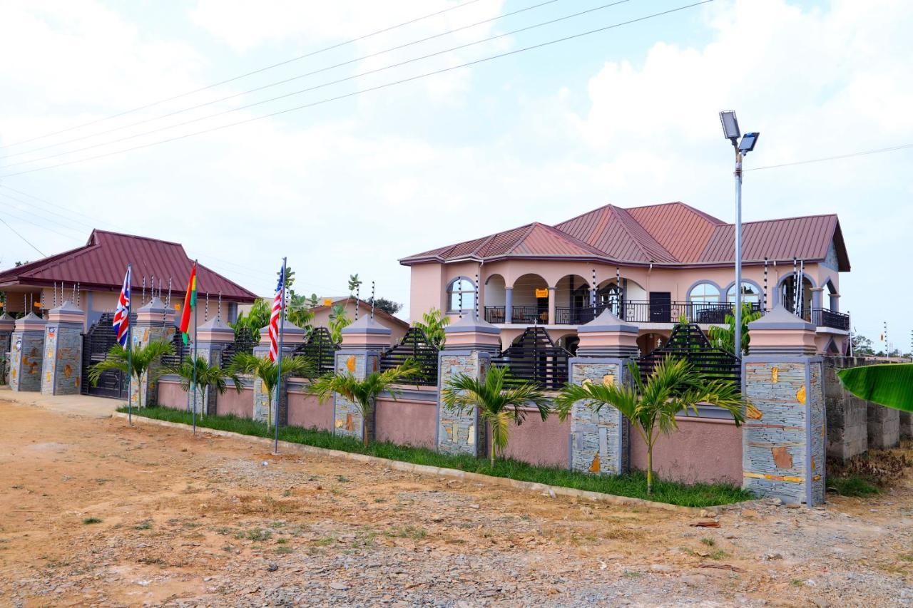 Osaah Bema Lodge Antoa Exterior photo